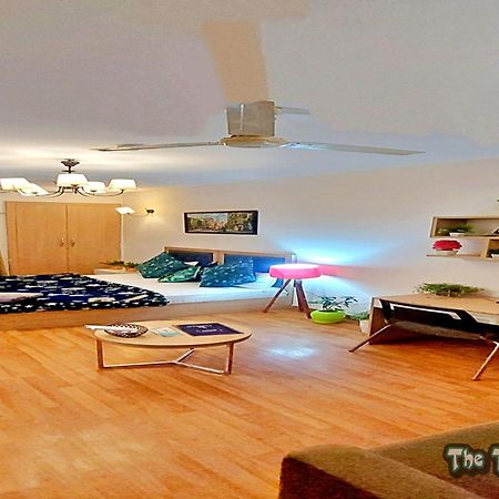 Top Luxury & Couple Friendly Stay Gp By Taj Suites & Studios #New Year Party & Stay Noida Exterior photo