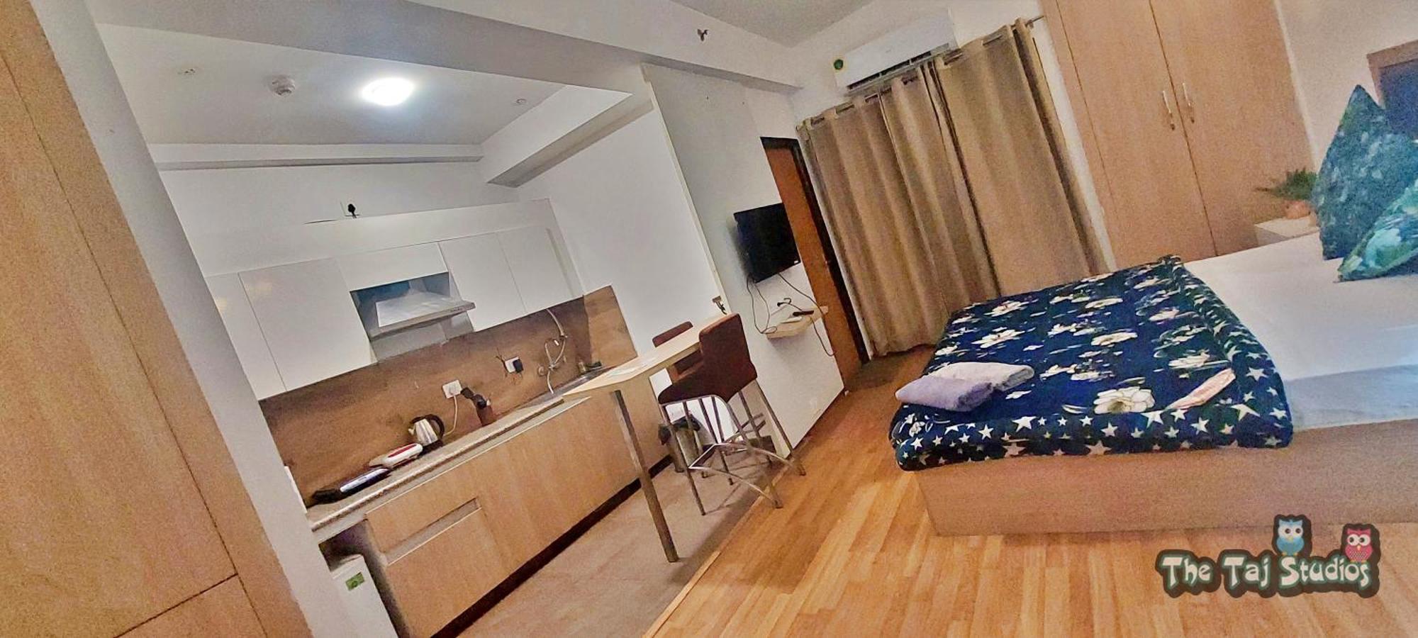 Top Luxury & Couple Friendly Stay Gp By Taj Suites & Studios #New Year Party & Stay Noida Exterior photo